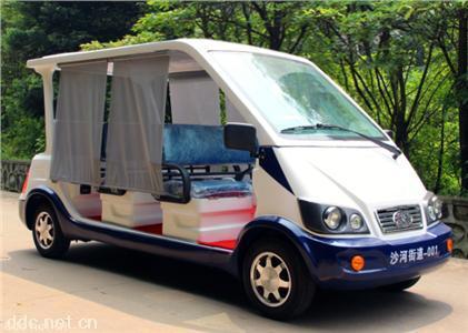  雄韬6座电动巡逻车